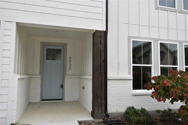 Building Photo - 9532 Thorncrown Ln