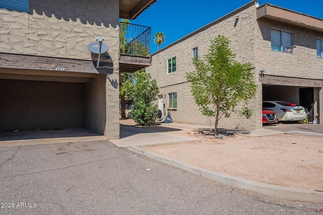 Photo - 4744 E Portland St