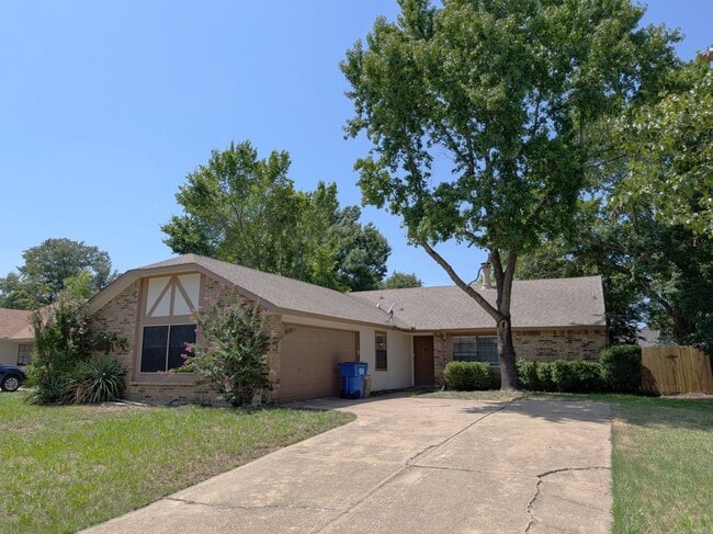 Photo - 602 Heritage Hill Dr