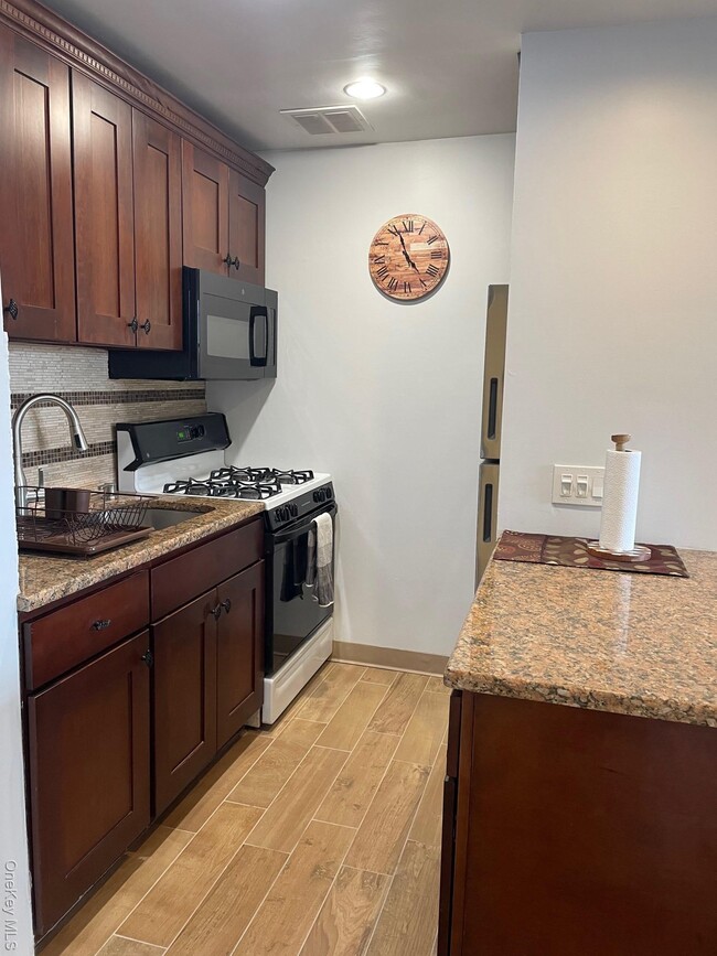 Photo - 310 Riverside Blvd Unit 3C