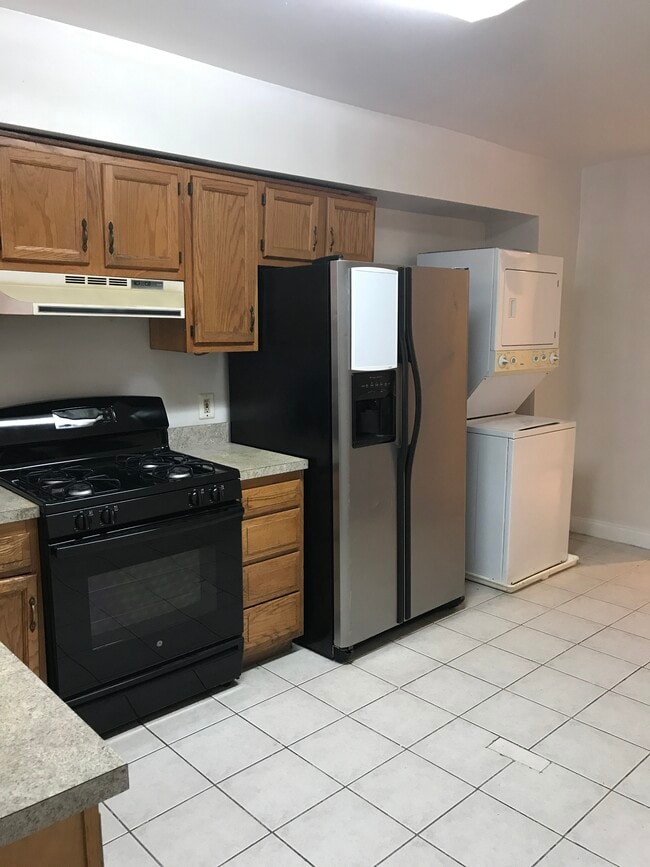 Photo - 1419 Ward St