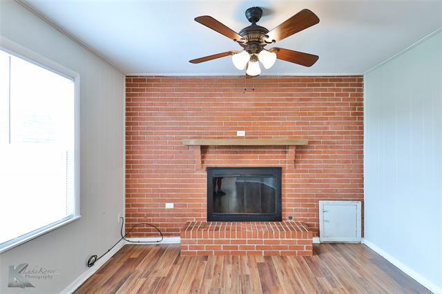 Photo - 942 Sammons St