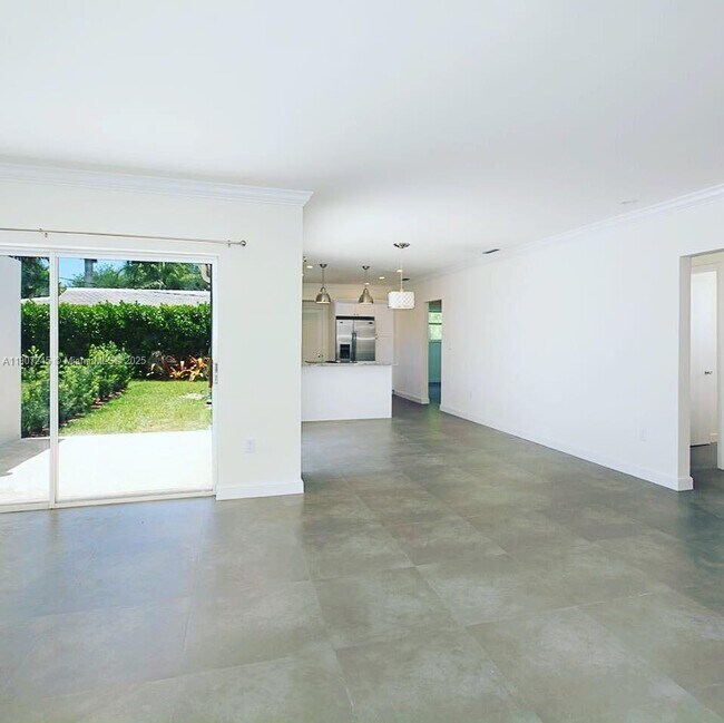 Photo - 1126 Cotorro Ave Unit 1126