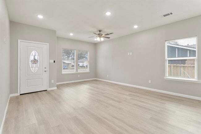 Photo - 206 S Brownell St
