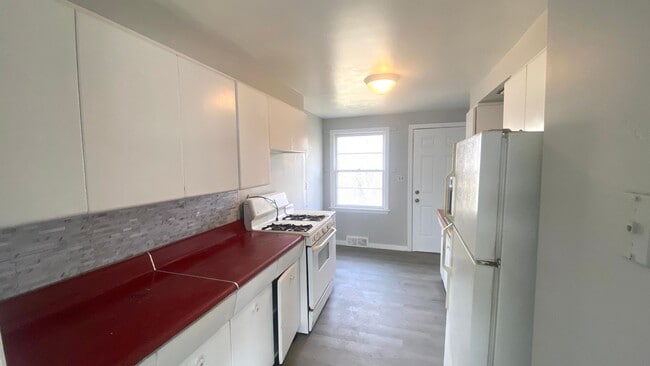 Photo - Don't Miss out! New Listing Available Now!...