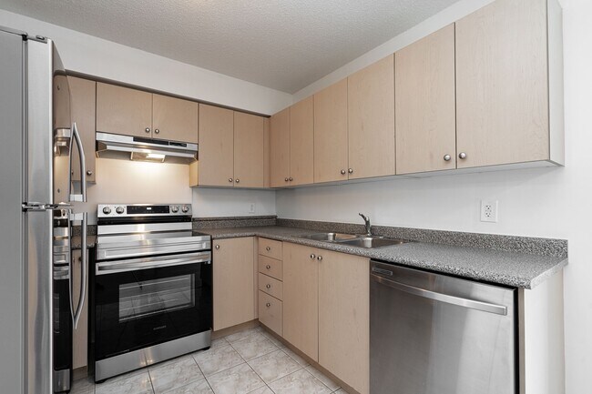 Building Photo - 333 Sidney Belsey Crescent Unit 217