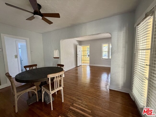 Photo - 14119 Erwin St