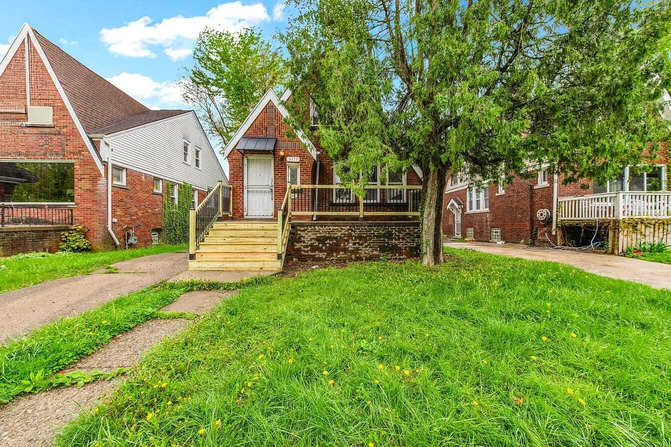 Photo - 9171 Bishop St