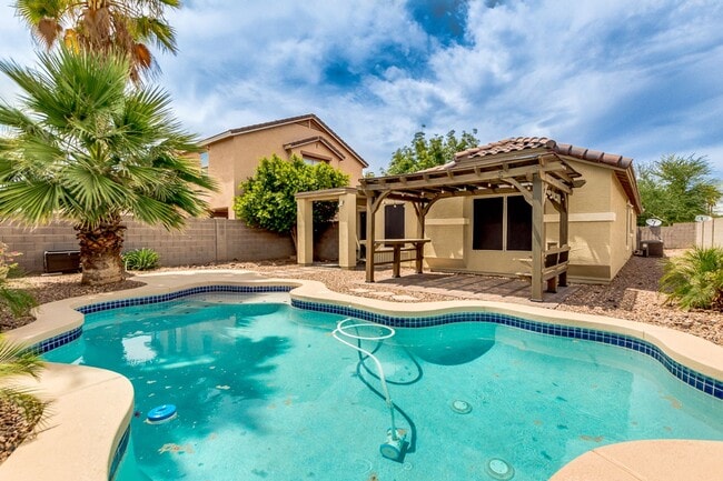 Building Photo - House with Private Pool in Spectrum at Val...