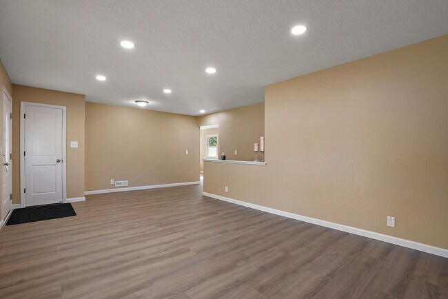 Photo - 7961 59th Ave N