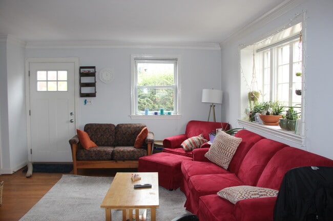 Photo - 635 N Nelson St