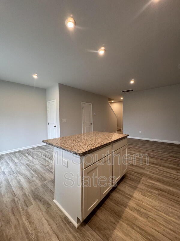 Photo - 106 Randwick Ln