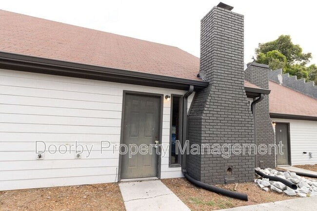 Building Photo - 18 S Germantown Rd Rental