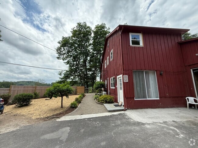 Building Photo - 181-137 CT-37 Rental