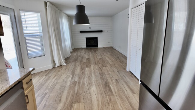 Photo - 68 Kempton Dr