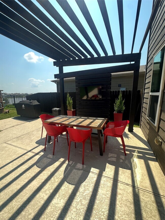 Photo - 5730 Pampus Prairie Rd