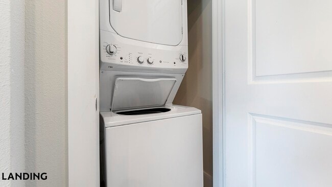 Photo - 1900 Airport Commerce Dr Unidad 1308