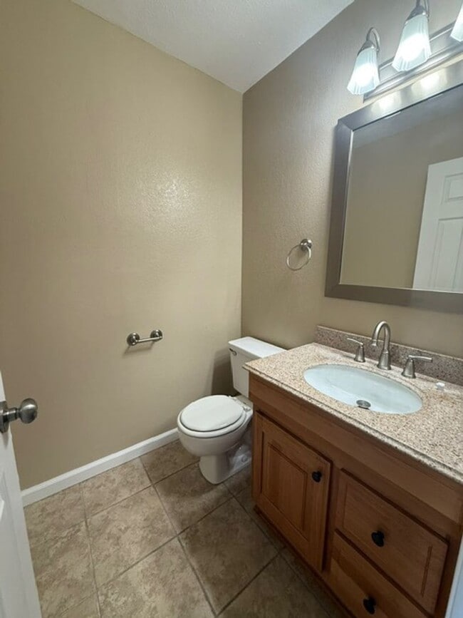 Photo - Very nice updated condo in beautiful Granite hills Neighborhood