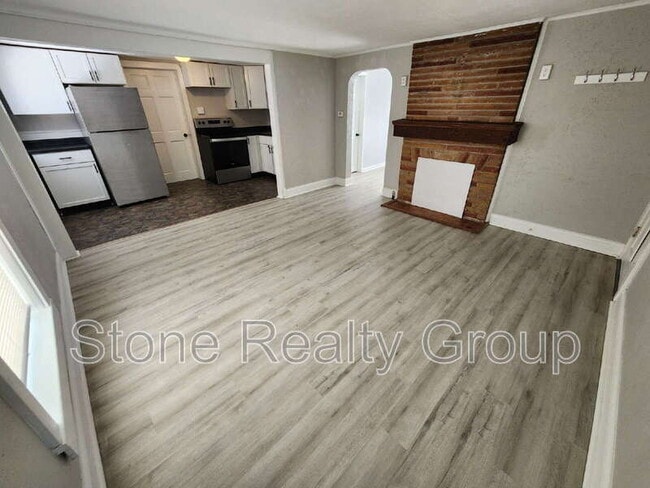 Photo - 2935 Harrison Ave