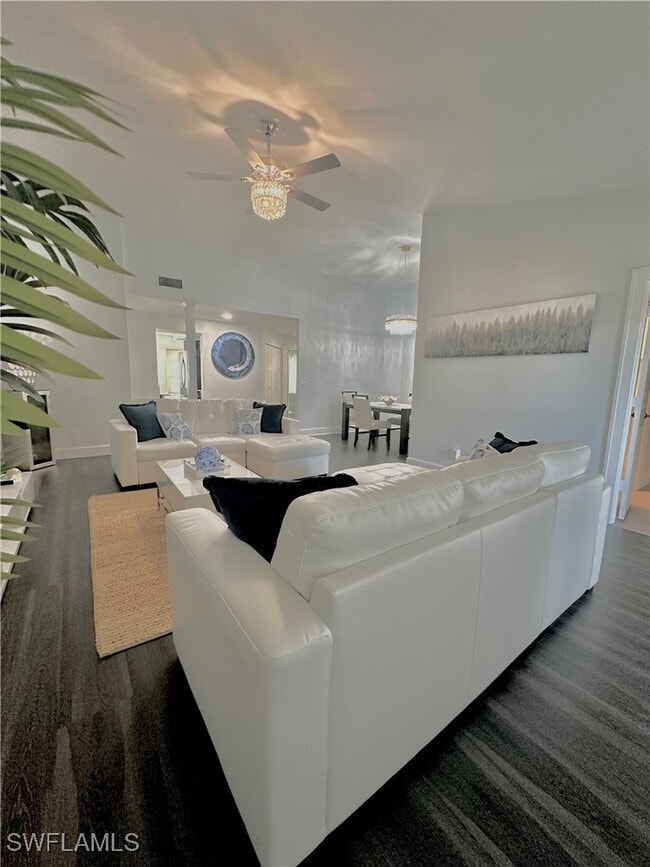 Building Photo - 9828 Luna Cir Unit H203