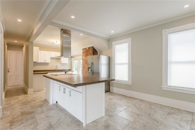 kitchen - 513 Oxford St Unit seond level