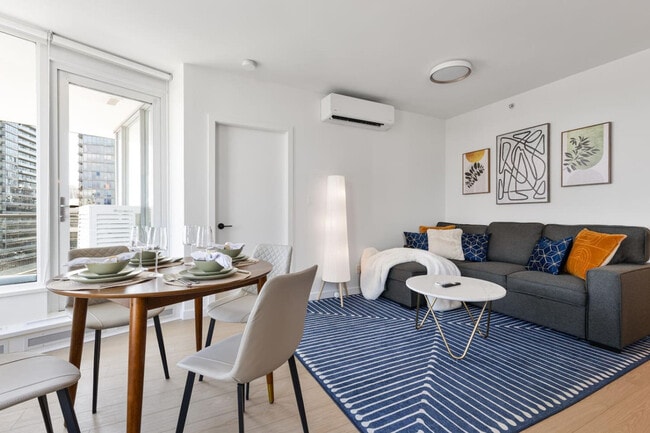 Building Photo - 188 Keefer Pl