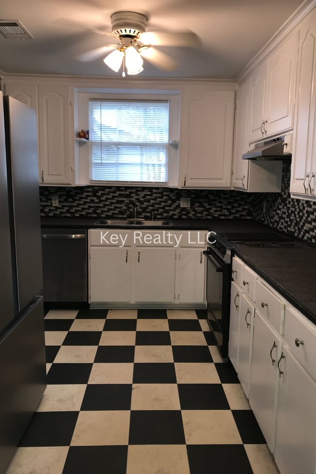 Photo - ****612 19th St.- Alexandria Garden District