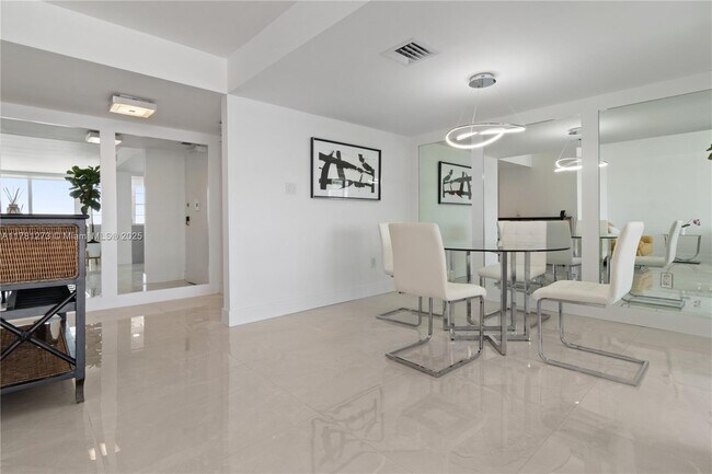Photo - 18081 Biscayne Blvd Unit 801