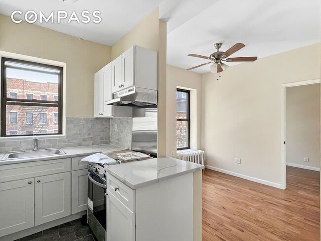 Building Photo - 270 E 78th St Rental