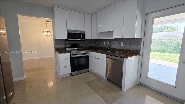 Photo - 670 NE 179th Terrace