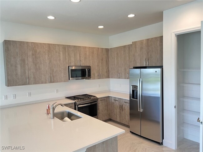 Photo - 12774 Woodbury Dr