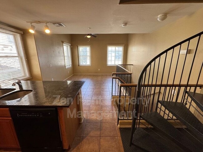 Photo - 4062 E Windsor Dr