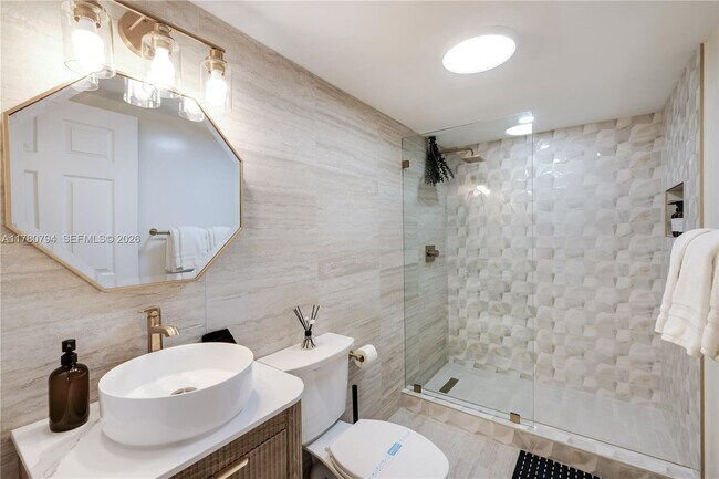 2951 S Bayshore Dr Unit 815
