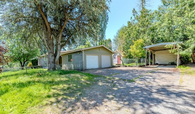 Building Photo - Aubrn 3 Bedroom on Huge Lot! Rental