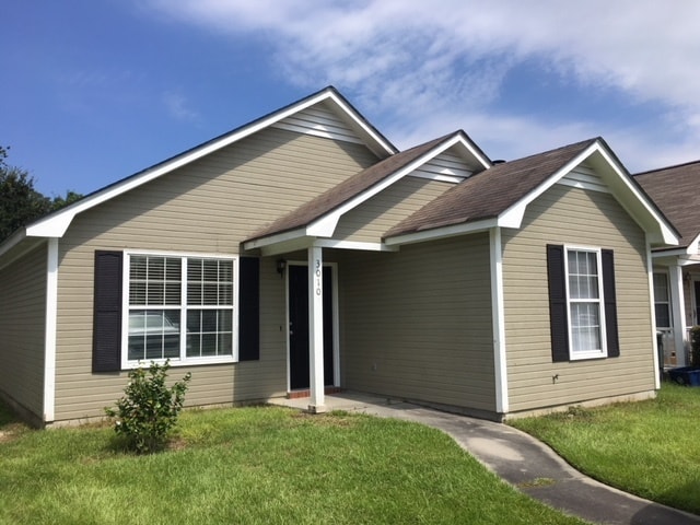 Building Photo - 3 Bedroom 2 Bath Home Close to Moody