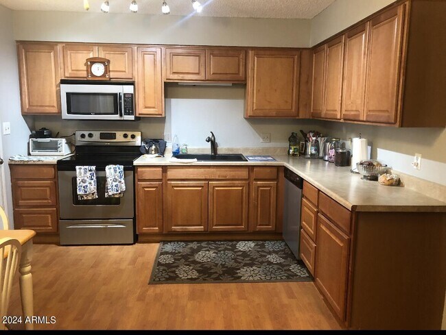 Photo - 12810 N 113th Ave Townhome