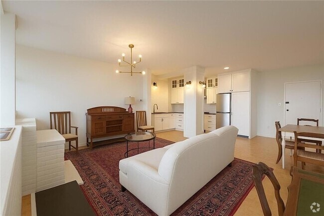 Building Photo - 3060 Pharr Ct N Northwest Unit 707 Rental