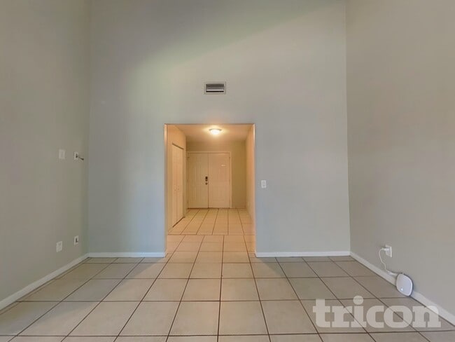 Photo - 3206 Shady Glen Cir