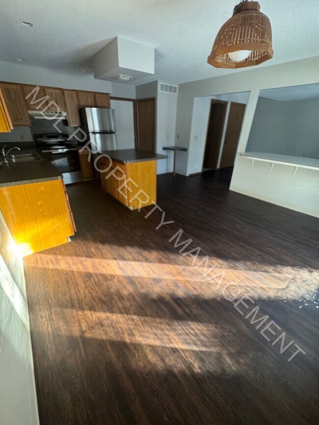 Photo - Beautiful 2 Bedroom 2.5 Bath home in Saginaw Township!