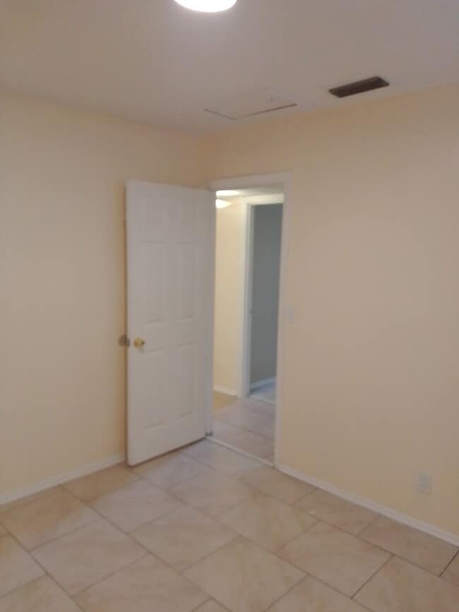 Photo - 2537 Chris Ct