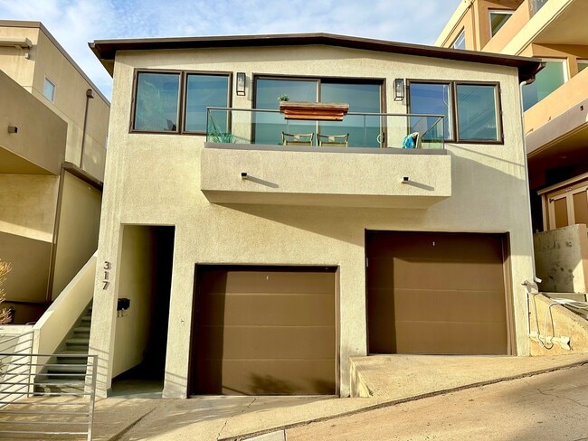 Building Photo - 317 Gull St Unit One Half Rental