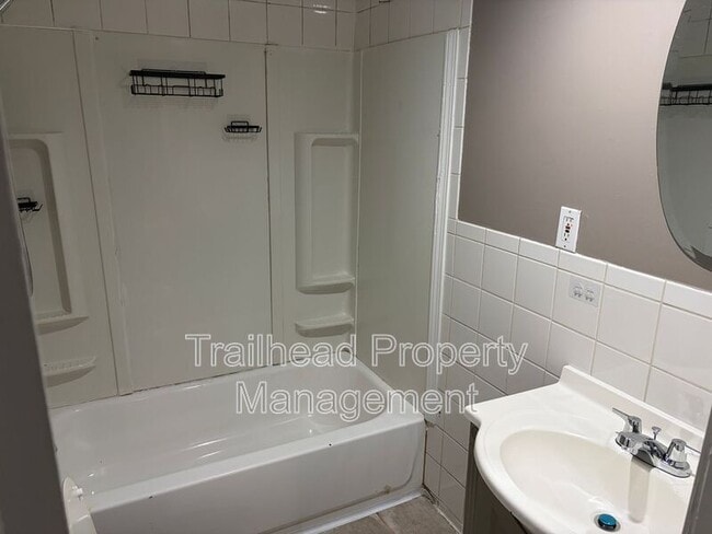 Photo - 10717 E Truman Rd