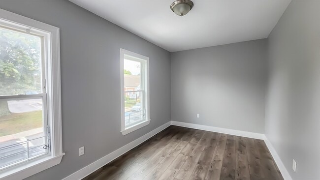 Photo - 2 Wall St Unit 1