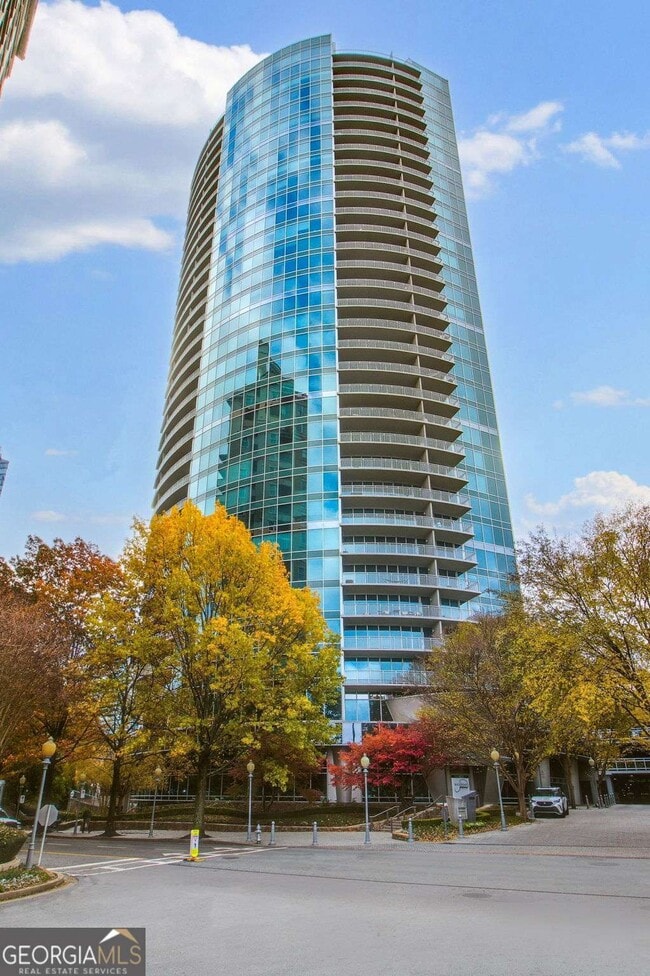 Building Photo - 3338 Peachtree Rd NE Unit 2401