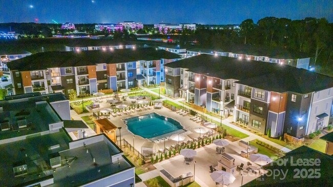 Photo - 1035 Strensall Ln Unit A1