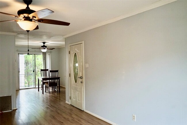 Building Photo - 7900 Westheimer Rd Unit 214