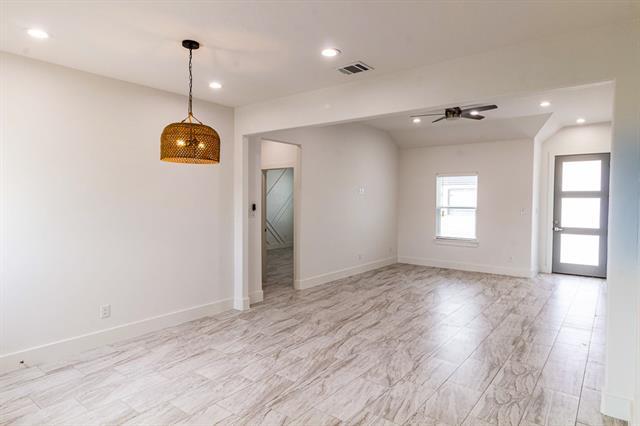 Photo - 540 Highview Ct