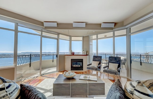 Photo - 700 W Harbor Dr