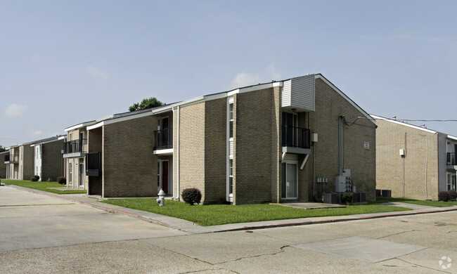 Building Photo - Ridgefield Apartments