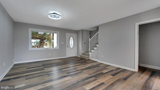 Photo - 4011 Mortimer Ave